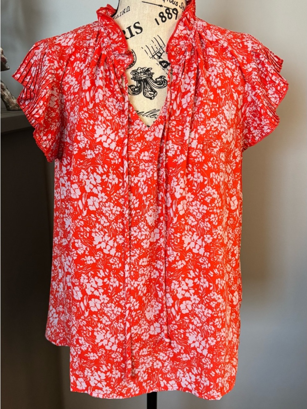 Women's Red Floral Tie-Neck Ruffle Sleeve Blouse